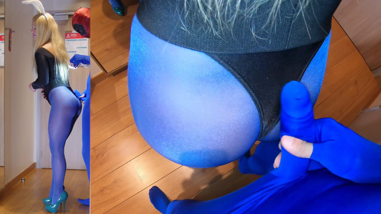 Nylon Xtreme: Caroline de Jaie anal mit hasen, schwarzem trikot, strumpfhose