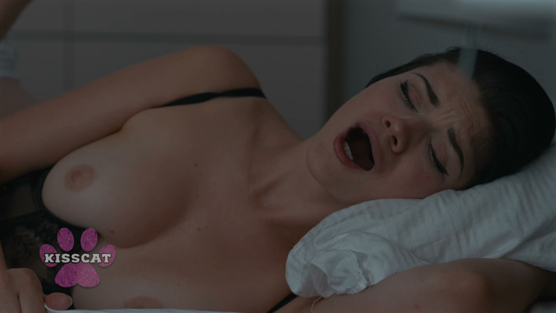 Foxy Dreams: Ibe Waiting for You, Stepbrother Found Naked Stepsister and Share...