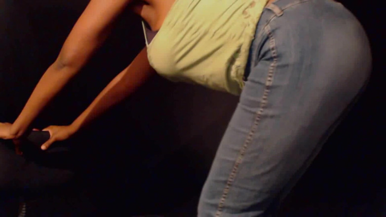 The Goddess Simone: Denim sexy tôn sùng giày cao gót lipgloss