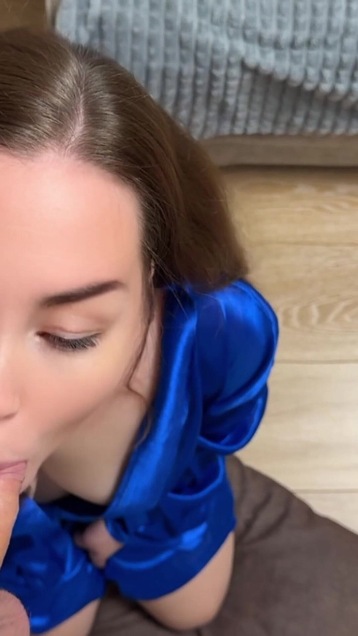 Mirallise: Chị kế hứng tình thích bú cu của tôi!