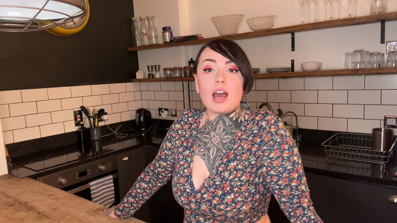 Miss Valentina: 교사 위협 판타지