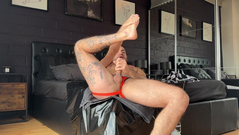 davidedpxxx: solo seans: yoğun kendi kendine yumruk sokma ve xxl tıkaçla...