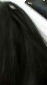 Nadržená brunetka si užívá intenzivní lízání klitorisu a orgasmy při prstění