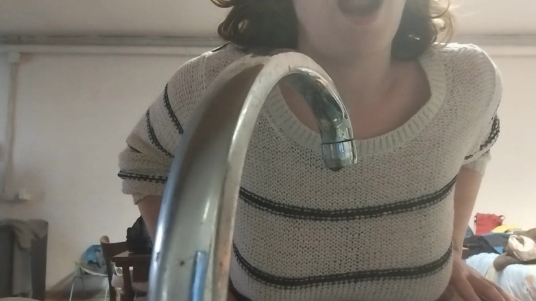 Couple Jagger: Min granne fångade mig med att diska och knullade mig...