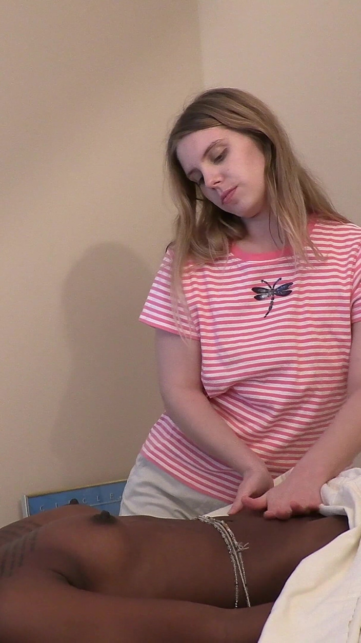 Video Wonderland Productions: Table De Massage Lesbienne: Memel Wilde Et Kadia Leigh