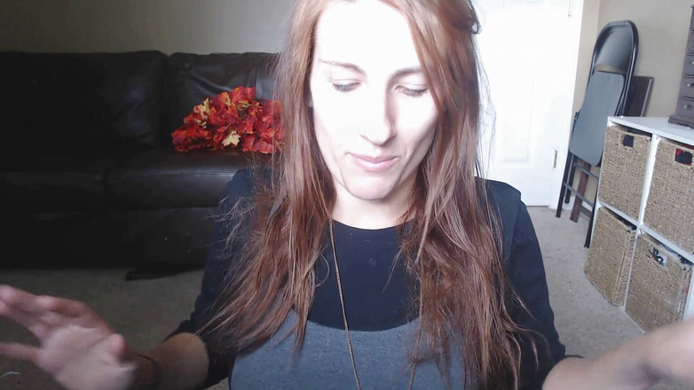 Victoria Veritas: Briana Booty ASMR je ciasto czekoladowe i bitą śmietanę