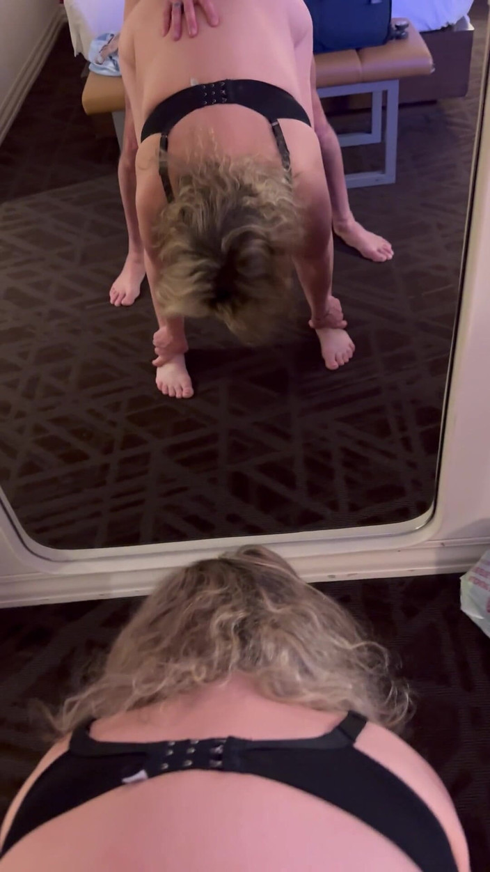 Bonewizzard69: Zralý pár hraje v hotelu, Zezadu, Zrcadlová hra, Nálož mrdky...