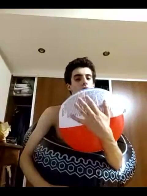 Floatie Boy: Guardami fare esplodere gonfiabili e giocare con loro fino a...