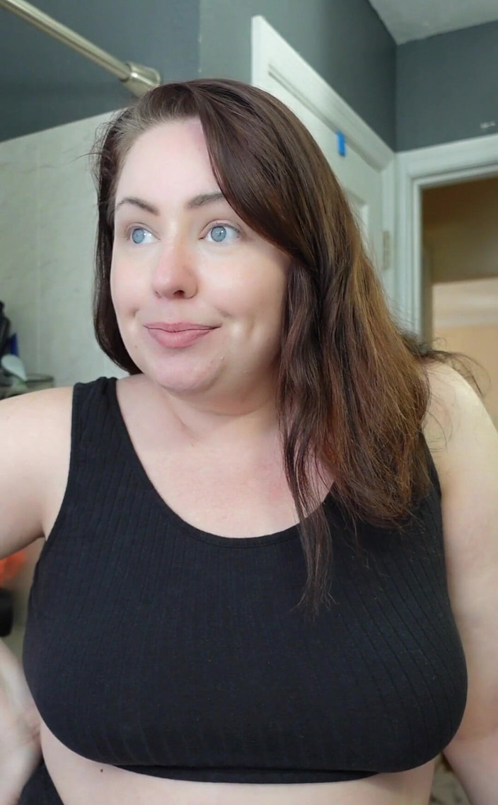 KinkyKatie: Zatím je to mírný. ale přichází mnohem pikavější