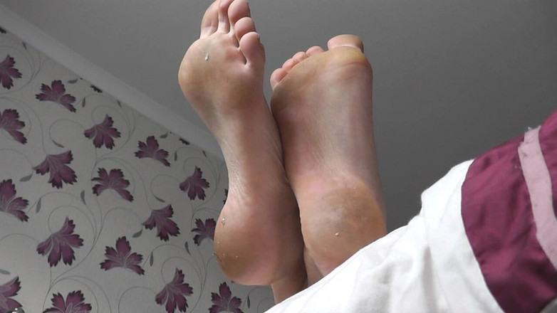 DanielleMaye: Danielle Maye Brudne stopy ignorują