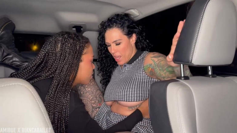 Bianca Bailee: Heißer lesbischer sex in Uber home Afterparty mit heißer freundin...