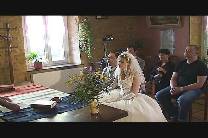 Planete Francaise: 결혼식 날 갱뱅 당하는 발정난 프랑스 대모