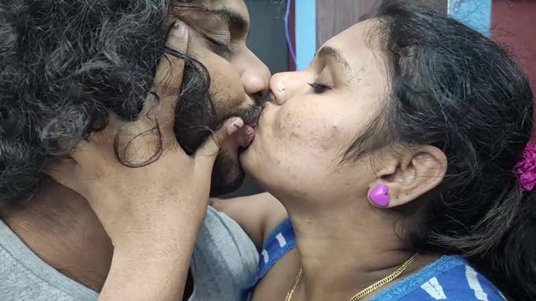 Vaigavarun45: Shimmy et retrait des pistes et baiser torride avec des...