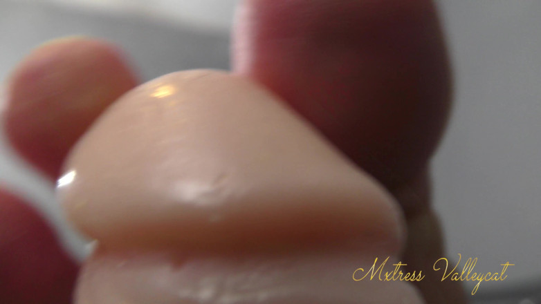 Mxtress Valleycat: POV mean feet