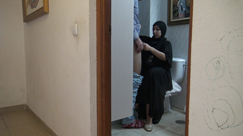 Souzan Halabi: Єгипетська мачуха любить великий член свого британського пасинка