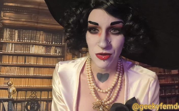 Geeky Femdom: Lady Dimitrescu má občerstvení