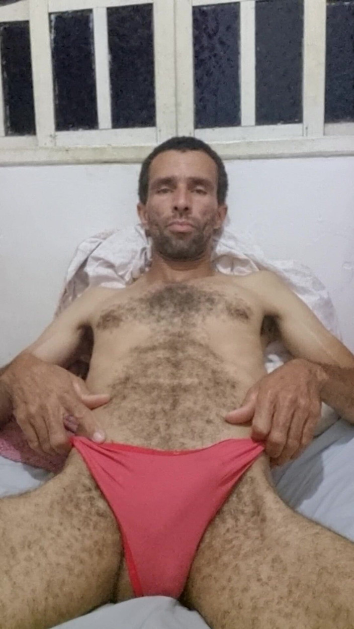 osmar1221: I Really Enjoy Being Completely Naked so the World Can...