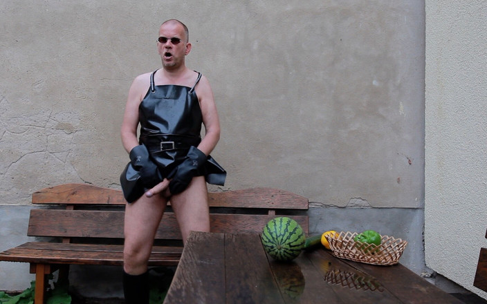 GERMANE_XL: The Horny Rubber Gardener - Crushing Vegetables &amp; Boot Care