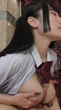 Kecantikan berambut hitam Jepun berusia 19 tahun. Amatur dengan payudara besar dan payudara yang cantik, dan seks. Tidak ditapis, Asia, Hentai, POV, Cosplay.