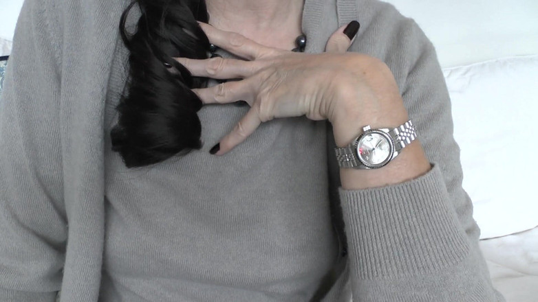 Lady Victoria Valente: 婚礼前 11 天：禁忌邂逅 - 在我的毛衣上泼水，维多利亚·瓦伦特夫人