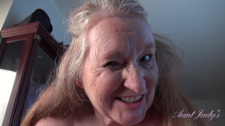 Aunt Judy's: AuntJudys - la tua formosa matrigna GILF di 61anni Maggie ti fa...