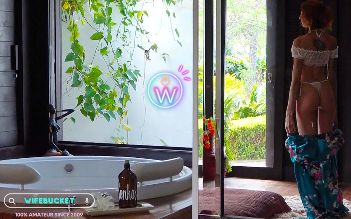 Wifebucket: Wifebucket amateurs - era così bagnata e abbiamo scopato sul pavimento