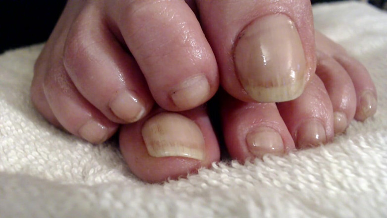 Abby Anna: Long natural toenails oiled feet