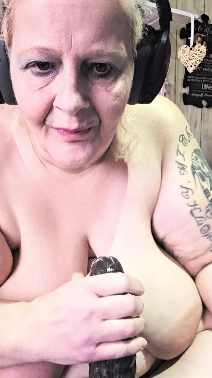 HerculesnVENUS: 자지 빠는 N 정액 뭉치기