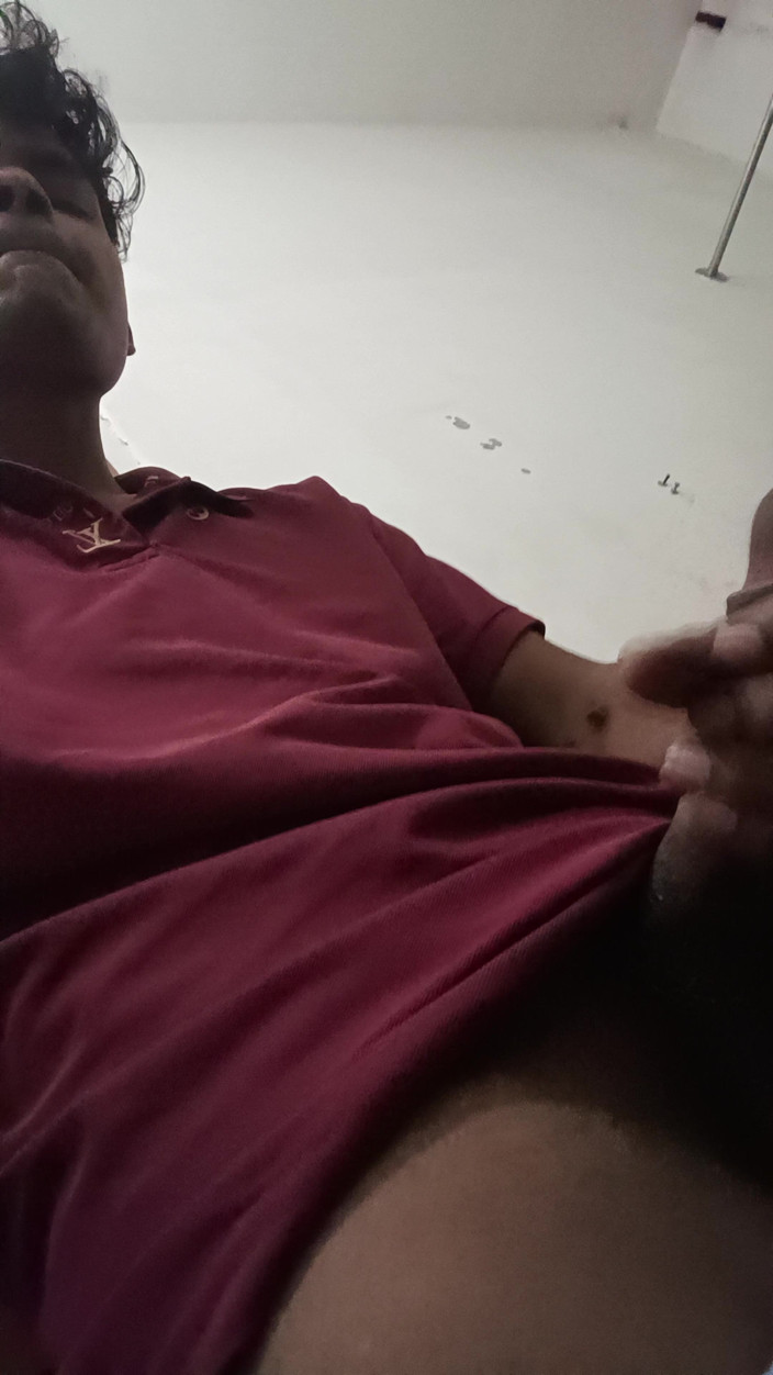TranquilCulture: Mastrubação quando estou sozinha meu pau grande fora de controle