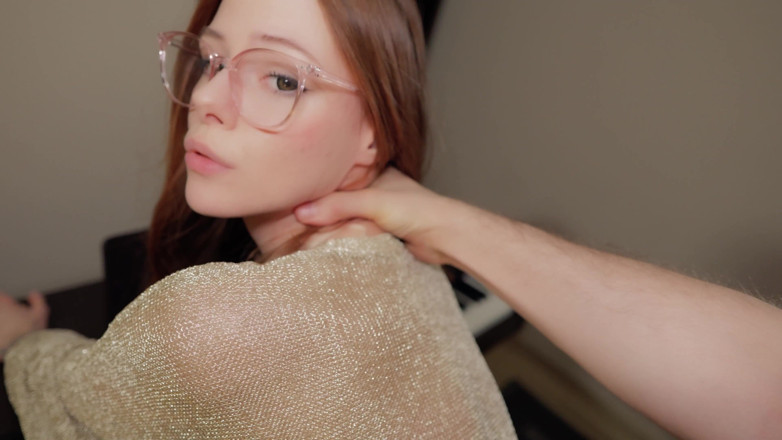 Arina Fox: Hudba je zábava, když studentka nemá kalhotky - lekce klavíru - sex...