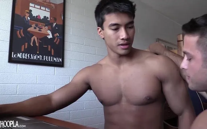 Gay Hoopla: Ken Ott Gets Tag-teamed!