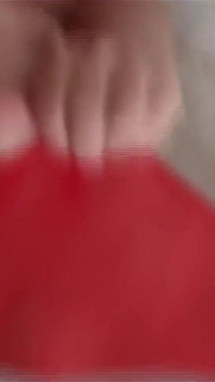 Du kannst mich nicht ficken, aber auf meine titten kommen, schöne stiefmutter stöhnt in vollem orgasmus