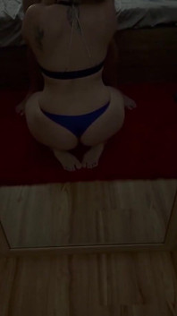 Îi ofer fostului meu iubit al celei mai bune prietene a mele o muie sexy