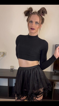 I’m in Love with This Goth Outfit