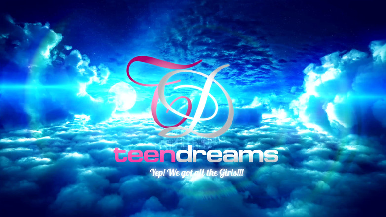 Teen Dreams: Lola w bieliźnie animal print