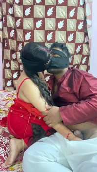 Karwa Chauth, saya mengongkek pantat isteri manis saya