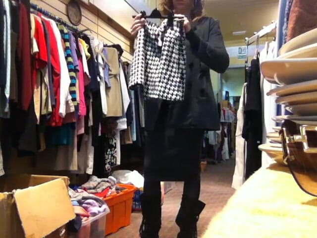 The Midnight Minx: 屋外でさりげなく服を脱ぐ