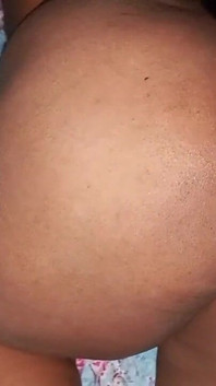 Desi knubbig brud enorm röv spridning närbild Stor asspussy
