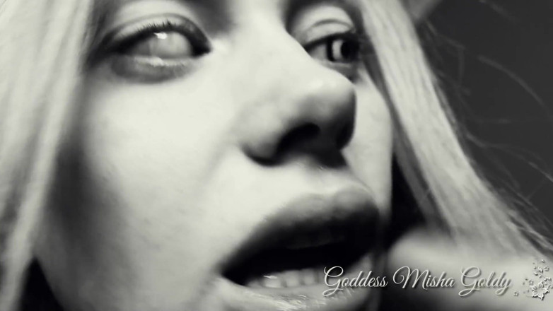 Goddess Misha Goldy: Der rätselhafteste Blowjob, HJ und CBT von einer Kreatur aus...