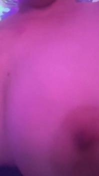 私のオマンコはとてもいい匂いがするので、あなたはそれを食べたいだけです!