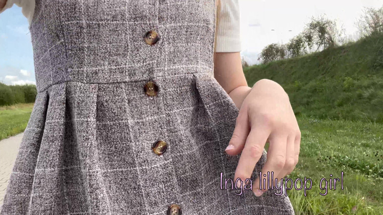 Inga lillypop girl: Walking with a Teen Girl