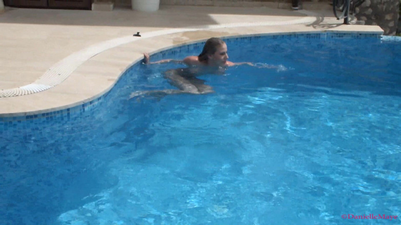 Danielle Maye: Deniz kızı tanrıçası