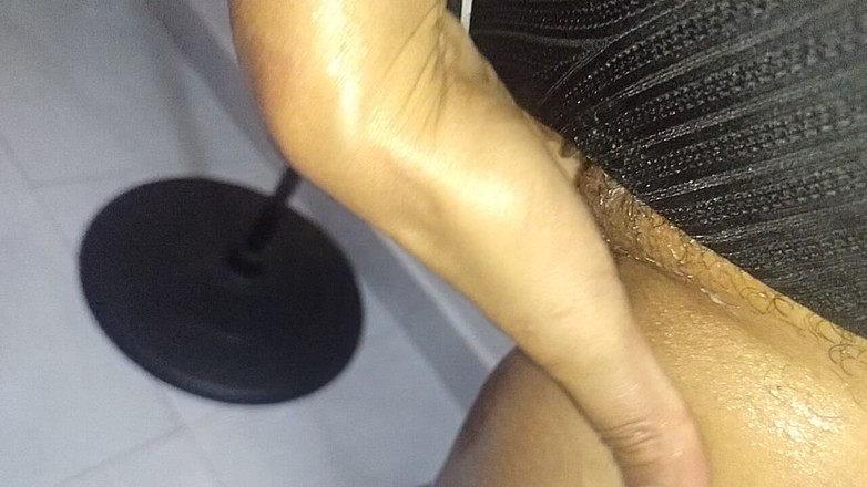 AngyAmazon: Byl chatování s několika muži v chatu o podvádění mého...