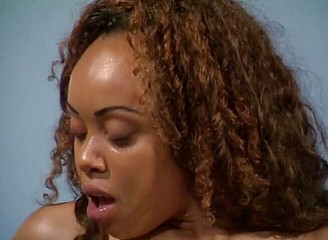 Black Jass: Ebano ottiene sperma in bocca dopo essere stato sbattuto da...