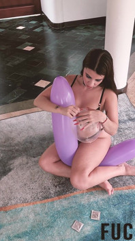 B2p spucken, kondom pop gesicht, großer ballon pop 4K