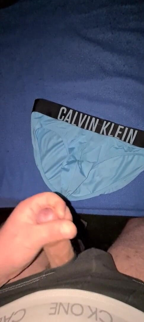 CumShorts: Spermă în lenjerie intimă 2