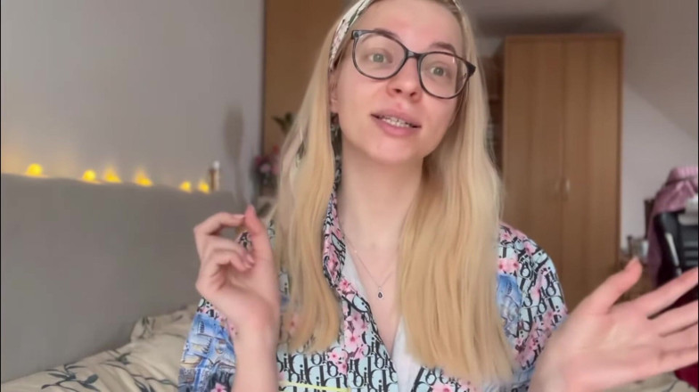 Goddess_Bella_Rae: Paypig Living on $30 a Month After I Rinsed Him Dry
