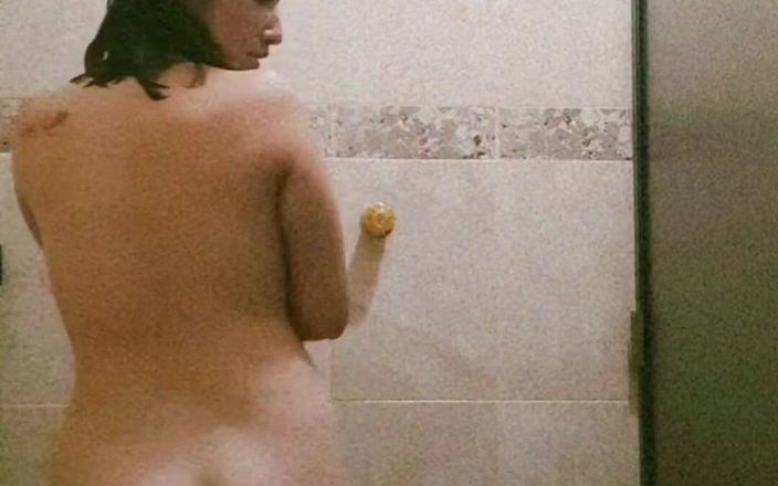 Eliza White: Ven y follame en la ducha