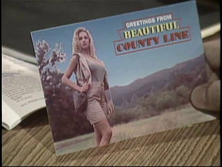 Old Good Porn: 一个金发女工在办公室里被撑开并被肛交