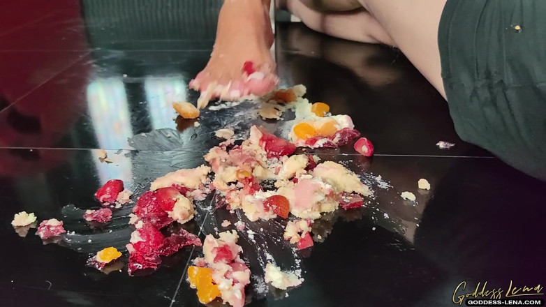 Goddess Lena: Tempo di alimentazione